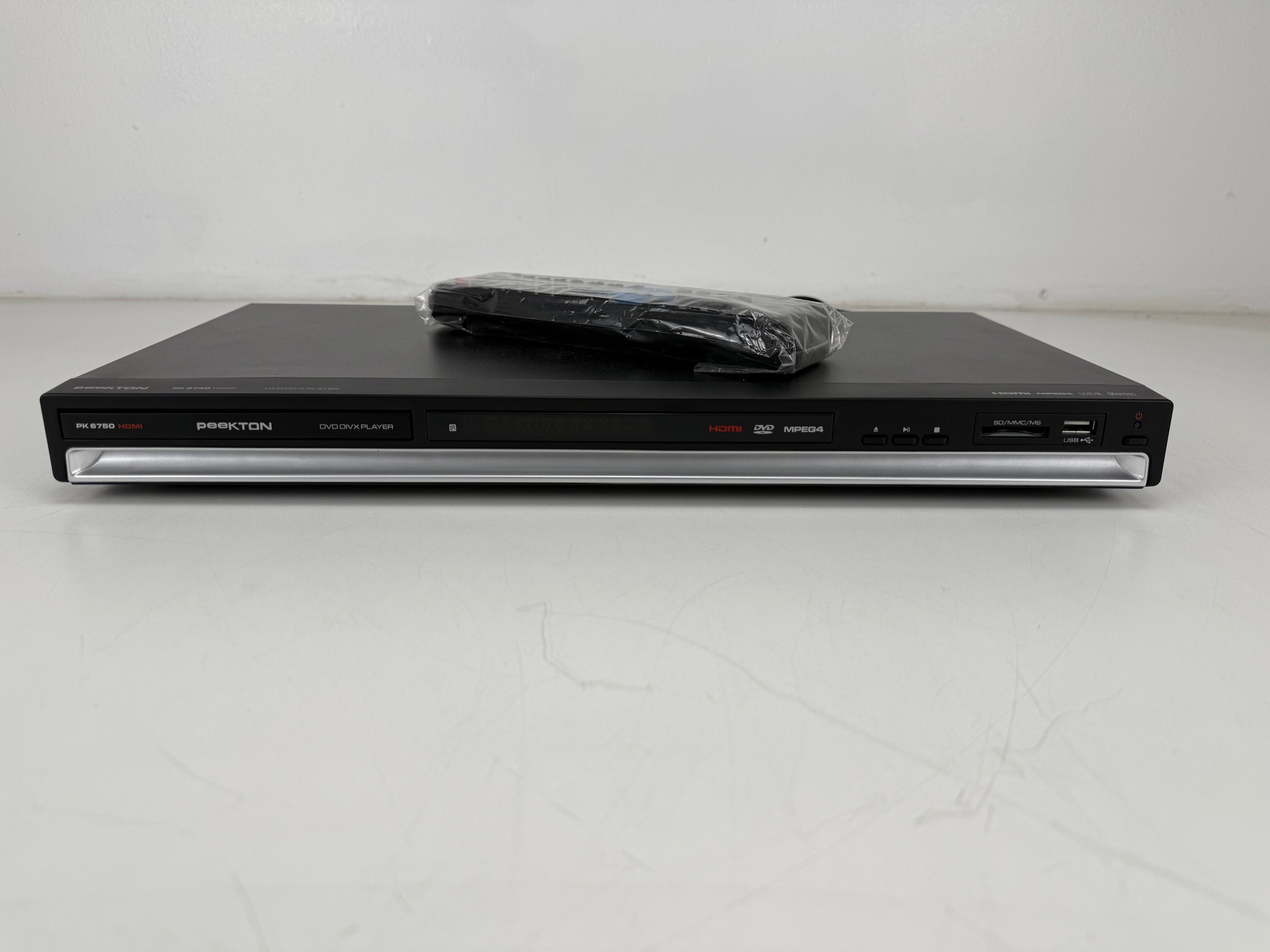 Unknown PK 6750 HDMI DVD DIVX Player With Original Box - Remote Control