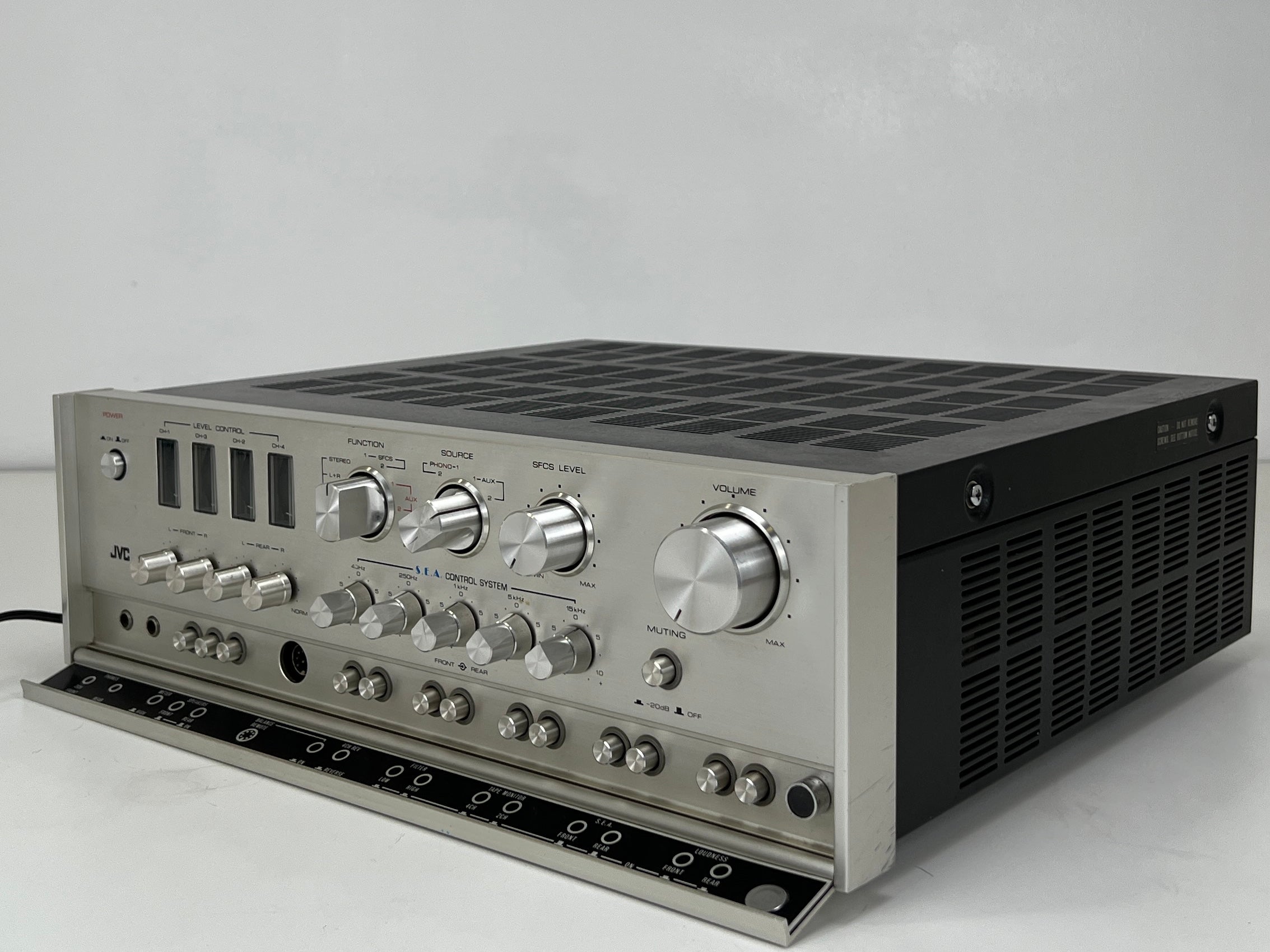 JVC 4VN-990 - 4 Channel Integrated Amplifier