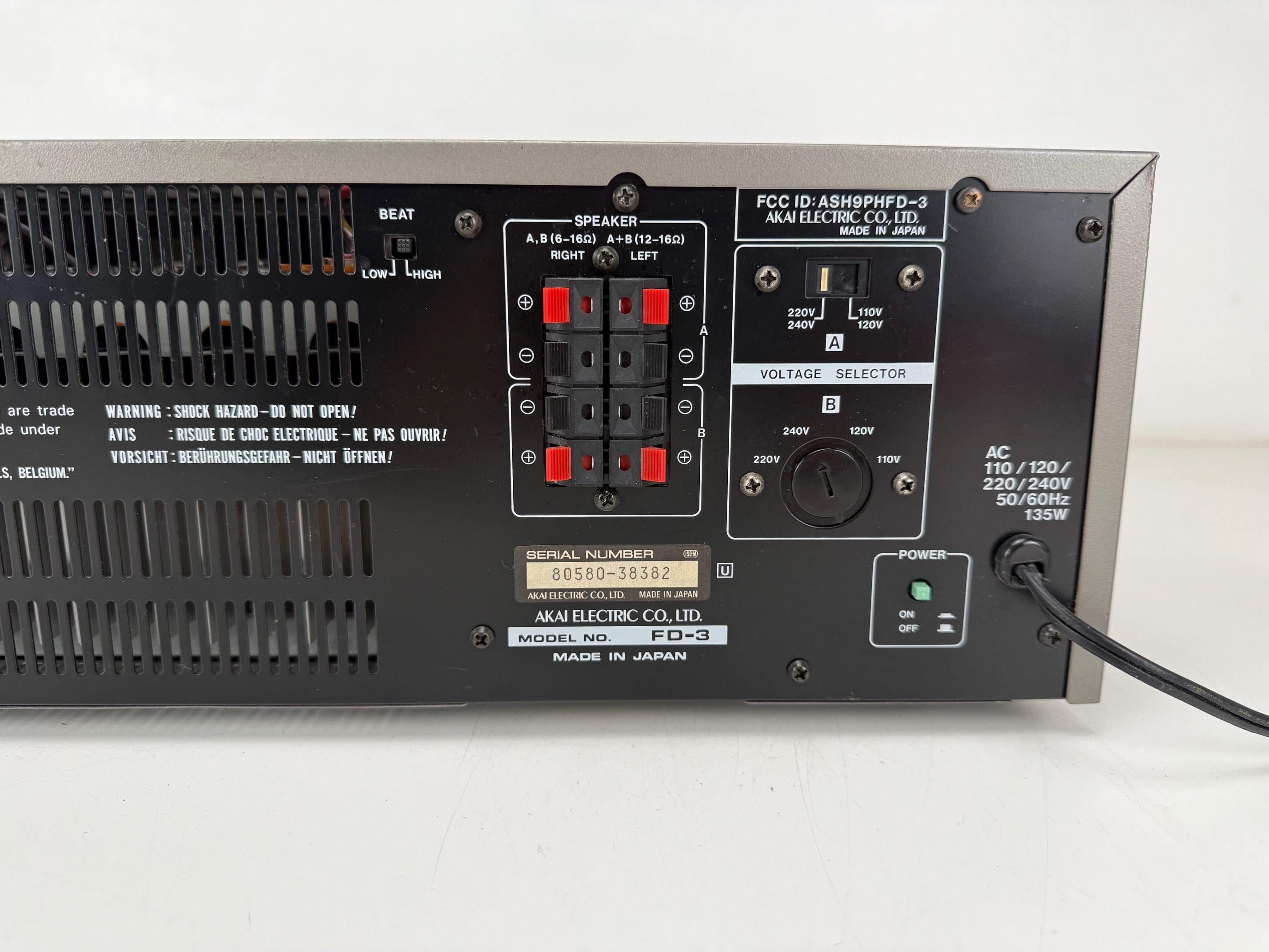 Akai Model FD-3 Hifi composietsysteem - Versterker/tuner/cassette-combinatie