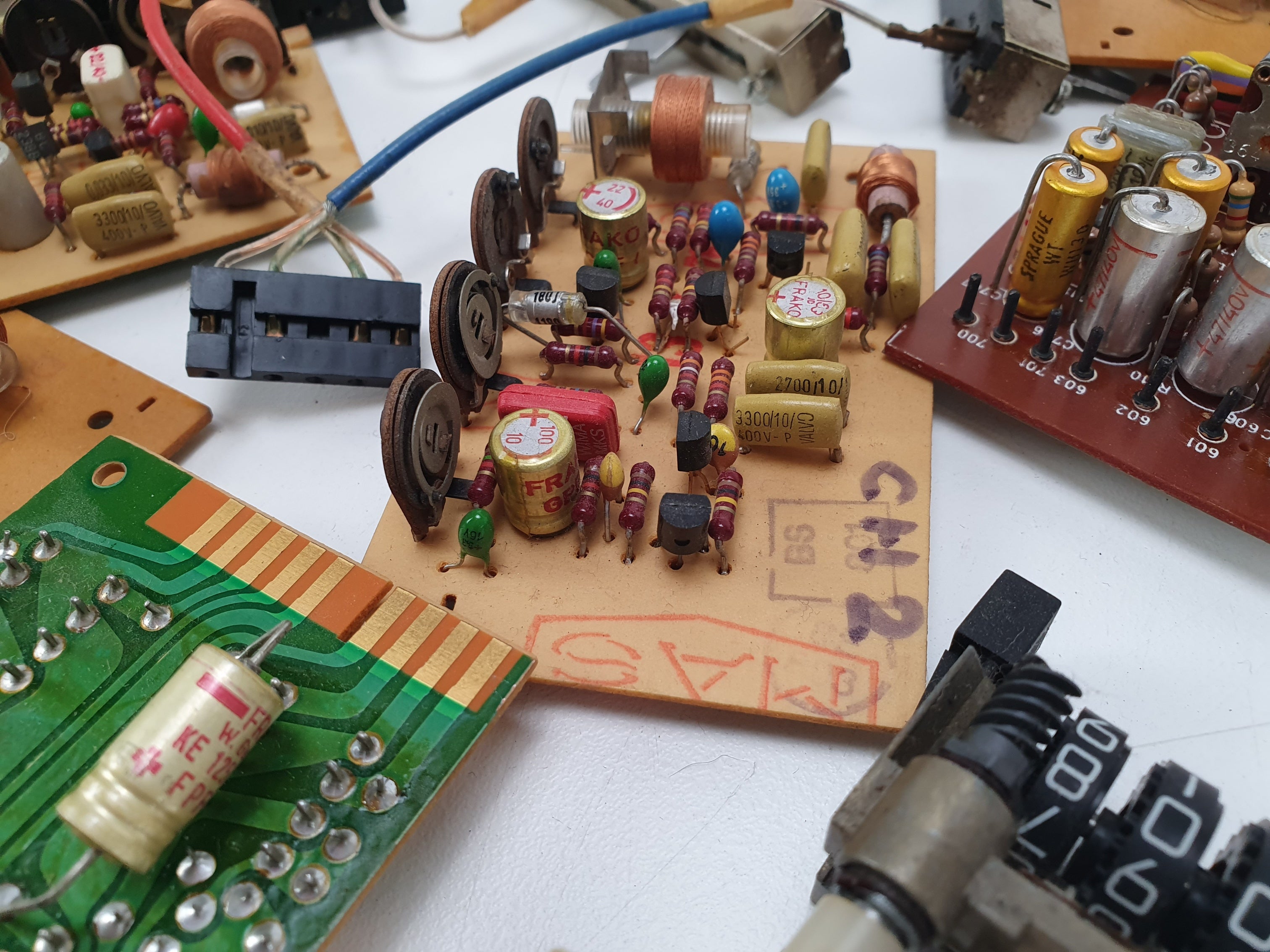 Onderdelen voor Studer Revox A77 recorder - printplaat voor voorversterker, faders etc. - Verkocht zoals ze zijn