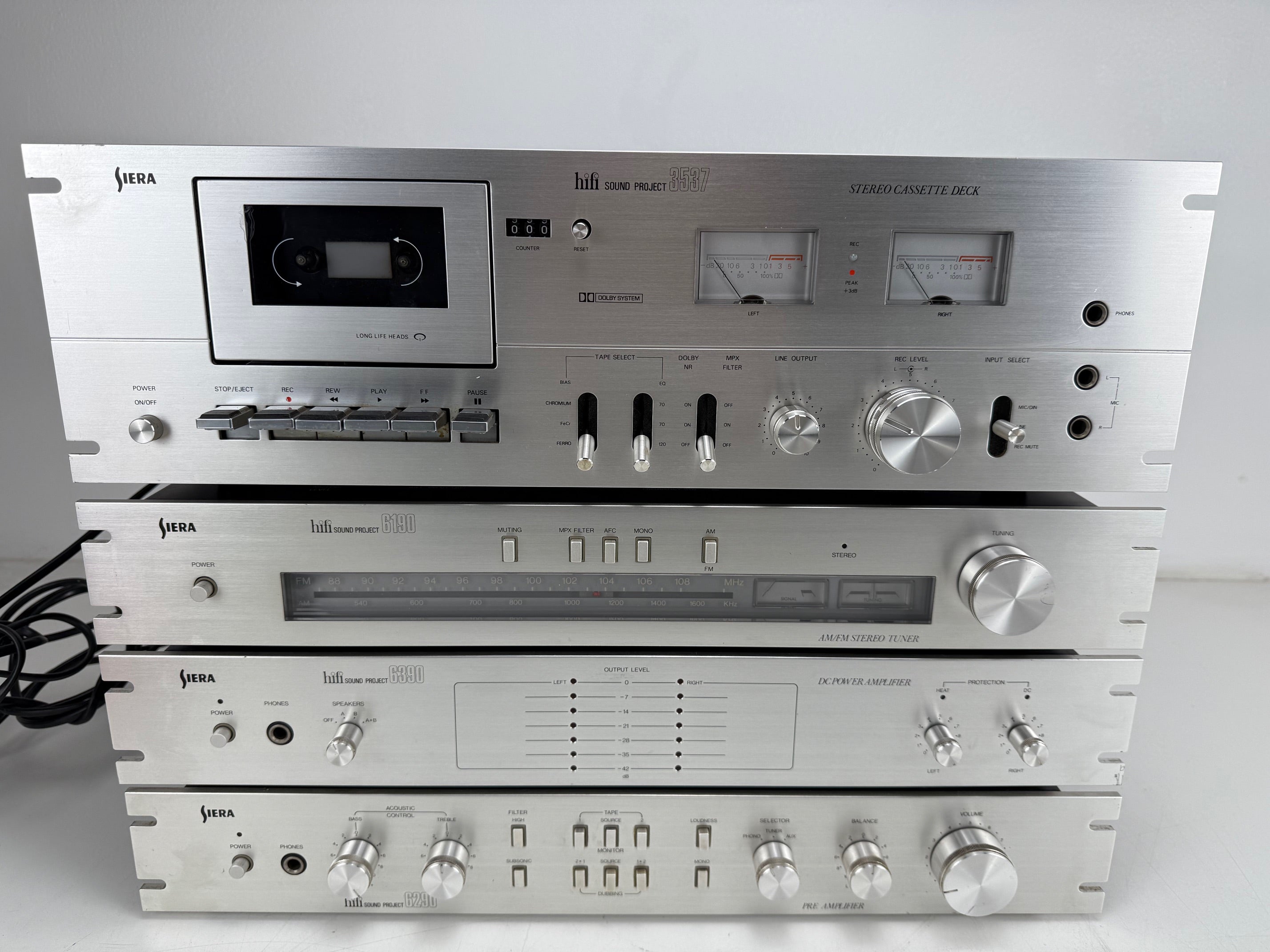 Siera HIFI Sound Project Set - 3537 Deck / 6190 Tuner / 6290 Eindversterker / 6390 Voorversterker