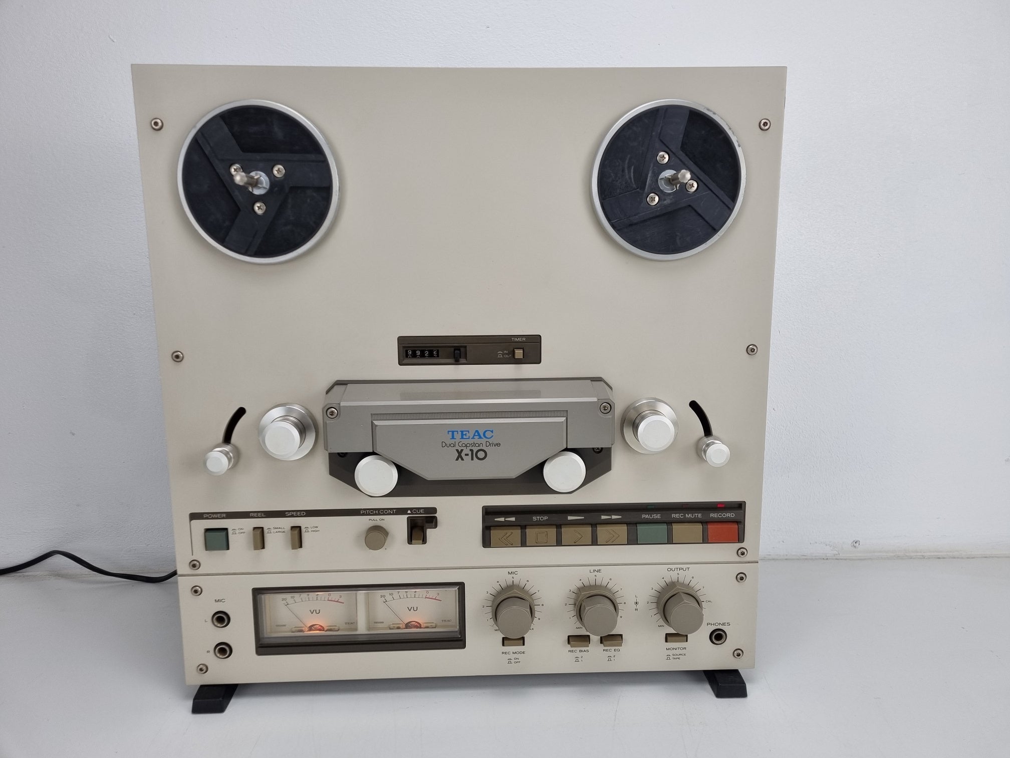 TEAC X10 - Stereo cassettedeck - Werkt naar behoren - Nieuwe riemen - Koppen gereinigd - Speelt goed af