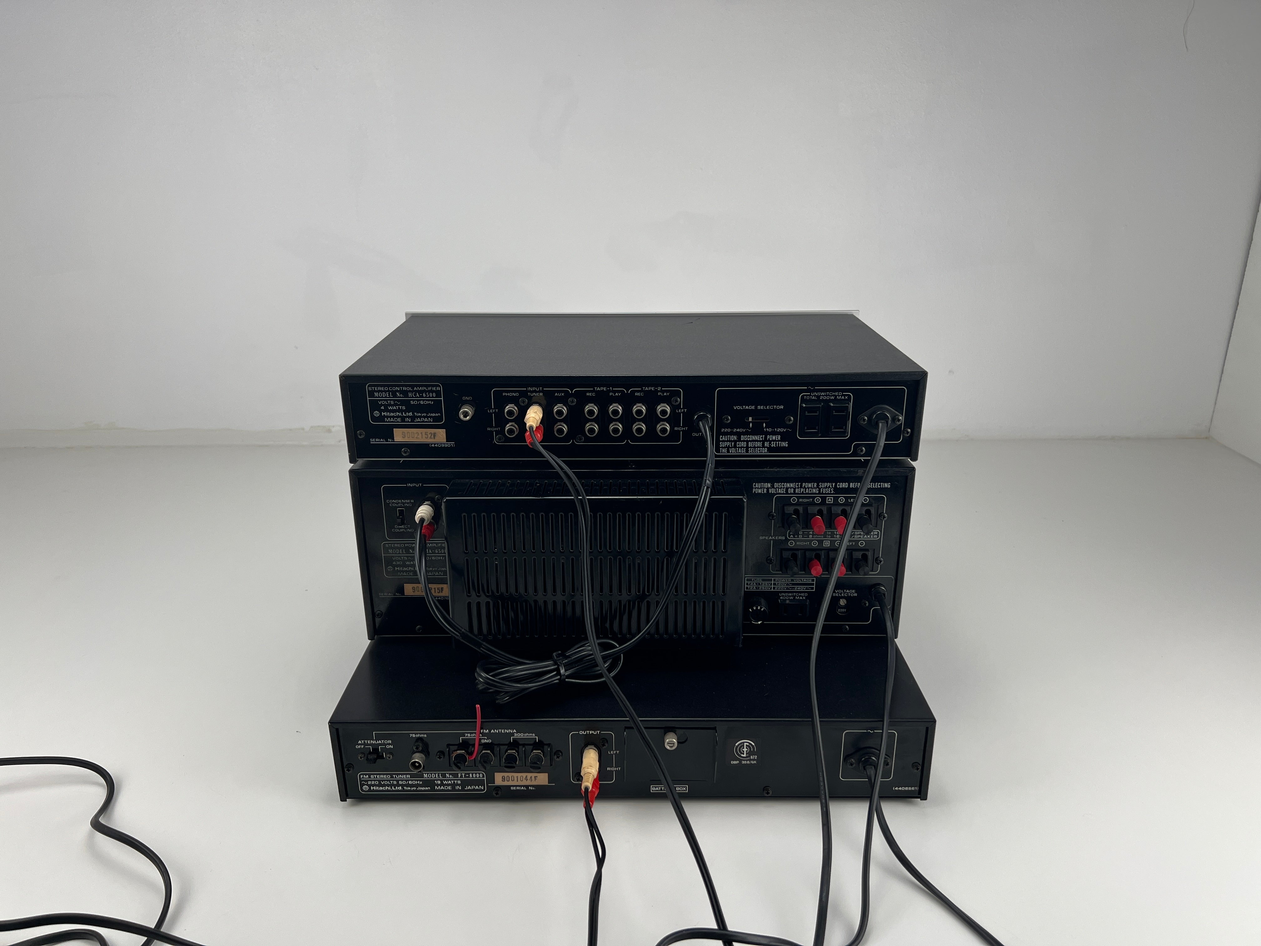 Hitachi HCA-6500 voorversterker - HMA-6500 eindversterker - FT-8000 tuner