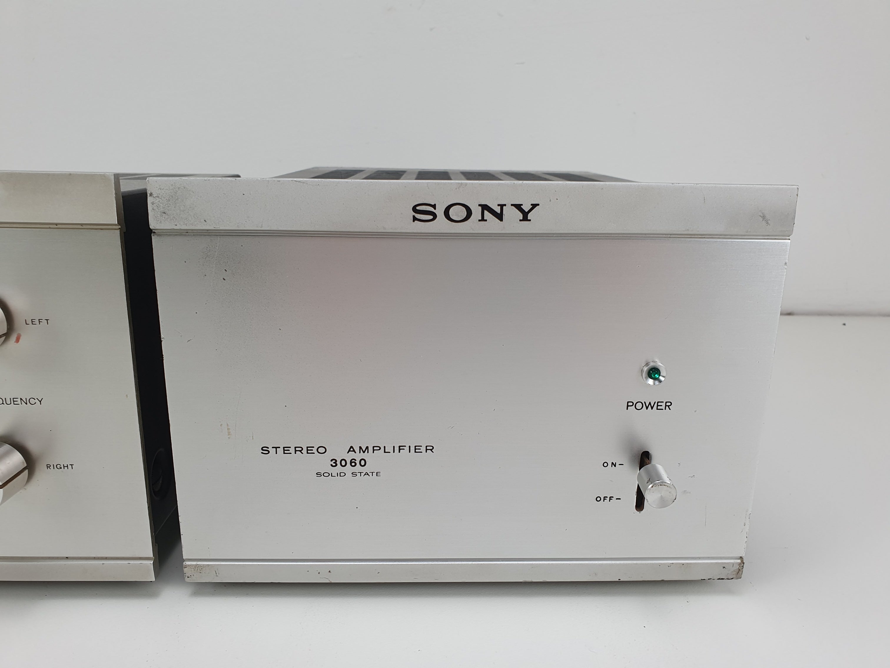 Sony 3060  Amplifier (fully serviced) - 4300  Pre-amplifier - Nice set