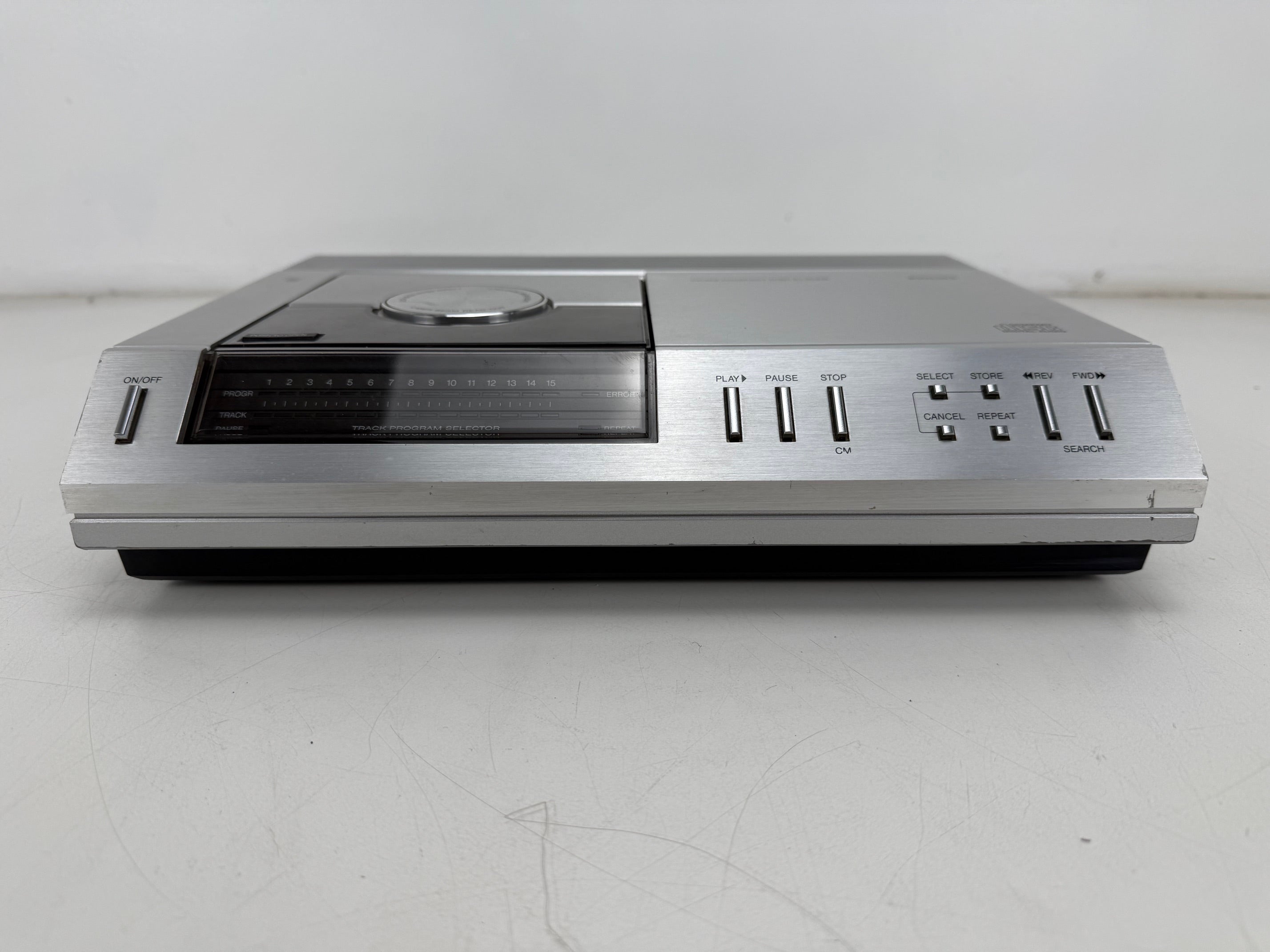 Philips CD100 compact disc-speler - gereviseerd - handleiding - gemaakt in België