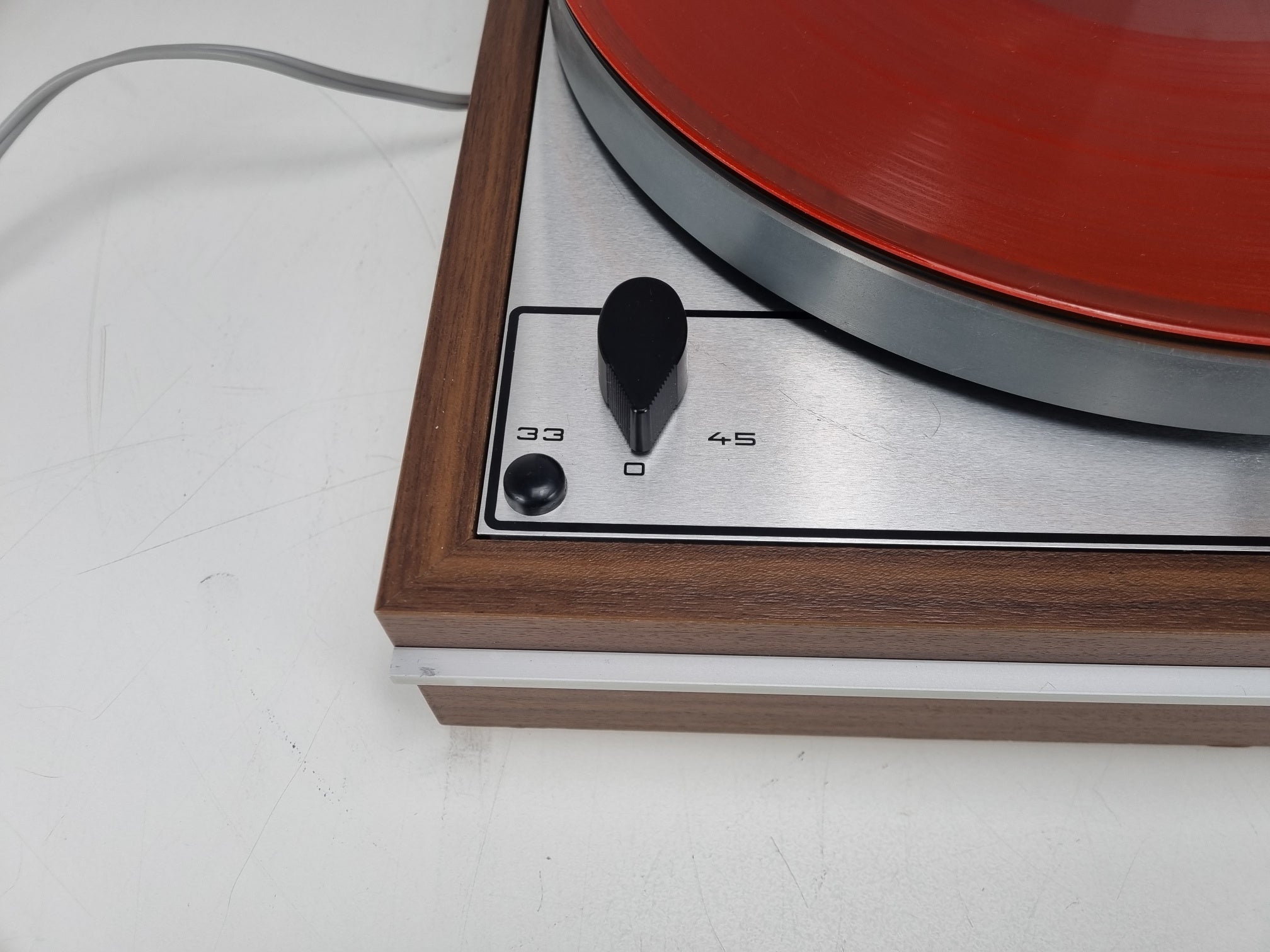 Thorens TD 165 -  with Philips 401 needle - Nice Dust Cover - Great condition