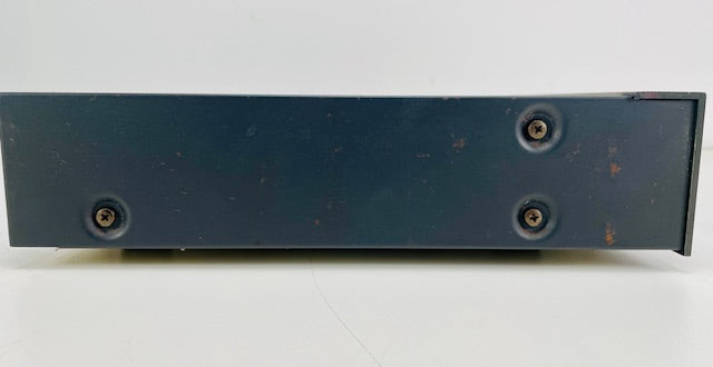 Akai AT-V04 AM/FM stereo digitale synthesizer tuner