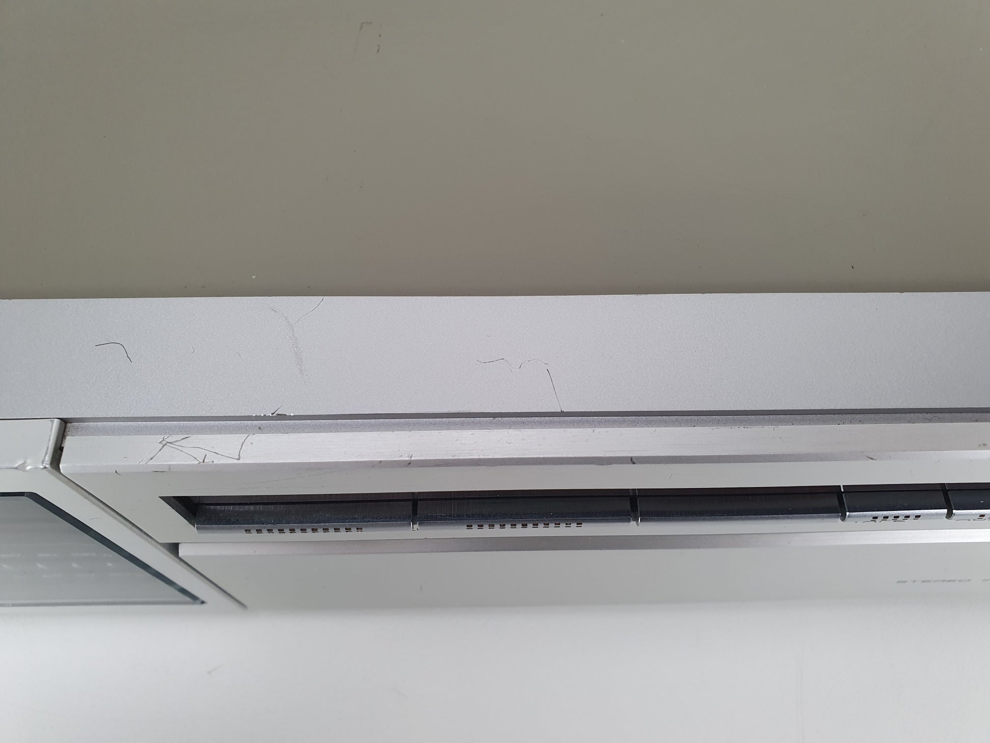 Akai AM-U330 geïntegreerde versterker - 55W 8 ohm - Onderhoud uitgevoerd