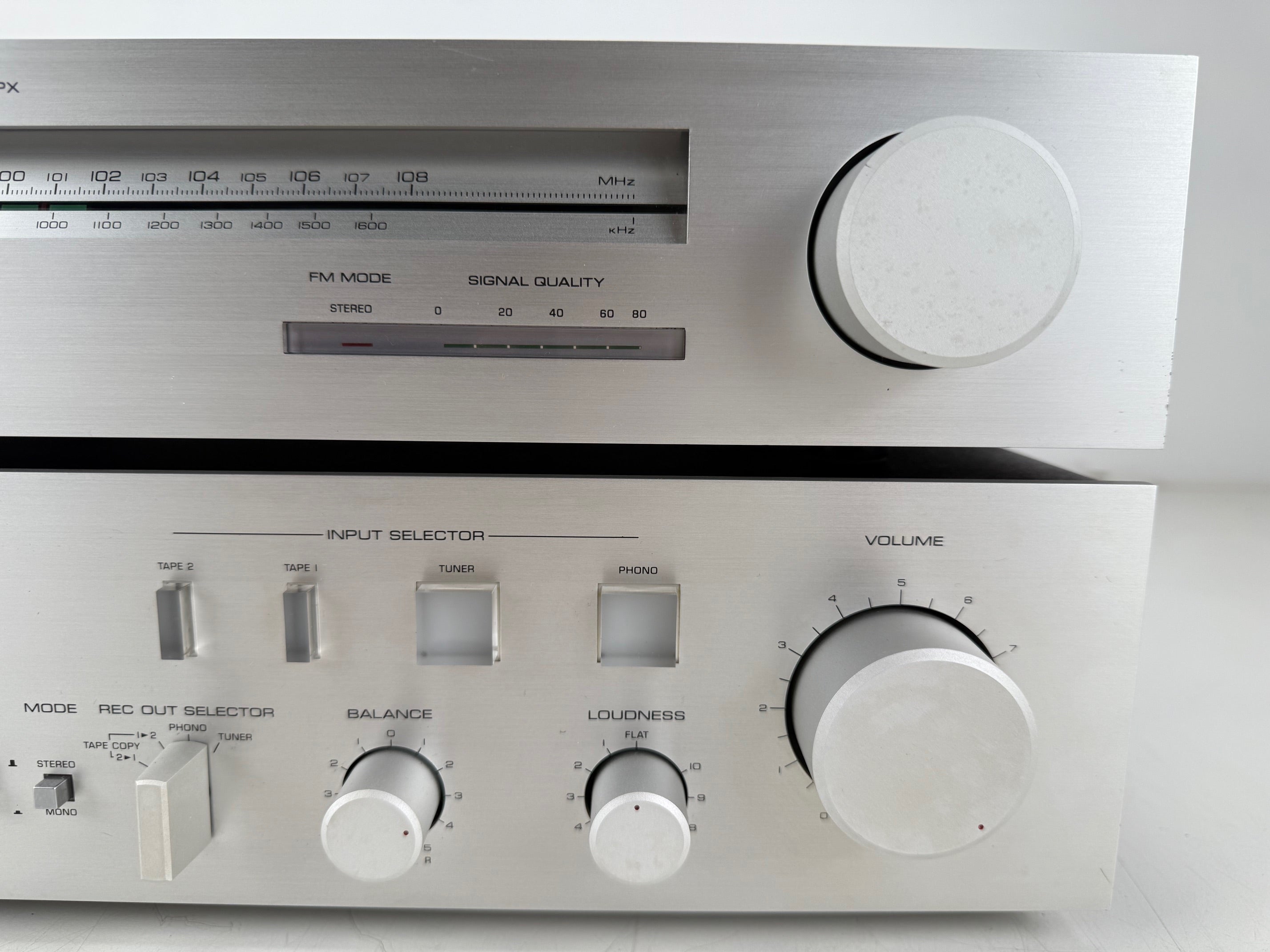 Yamaha T-550 Stereo Tuner / A-550 Stereo Amplifier Set - Serviced