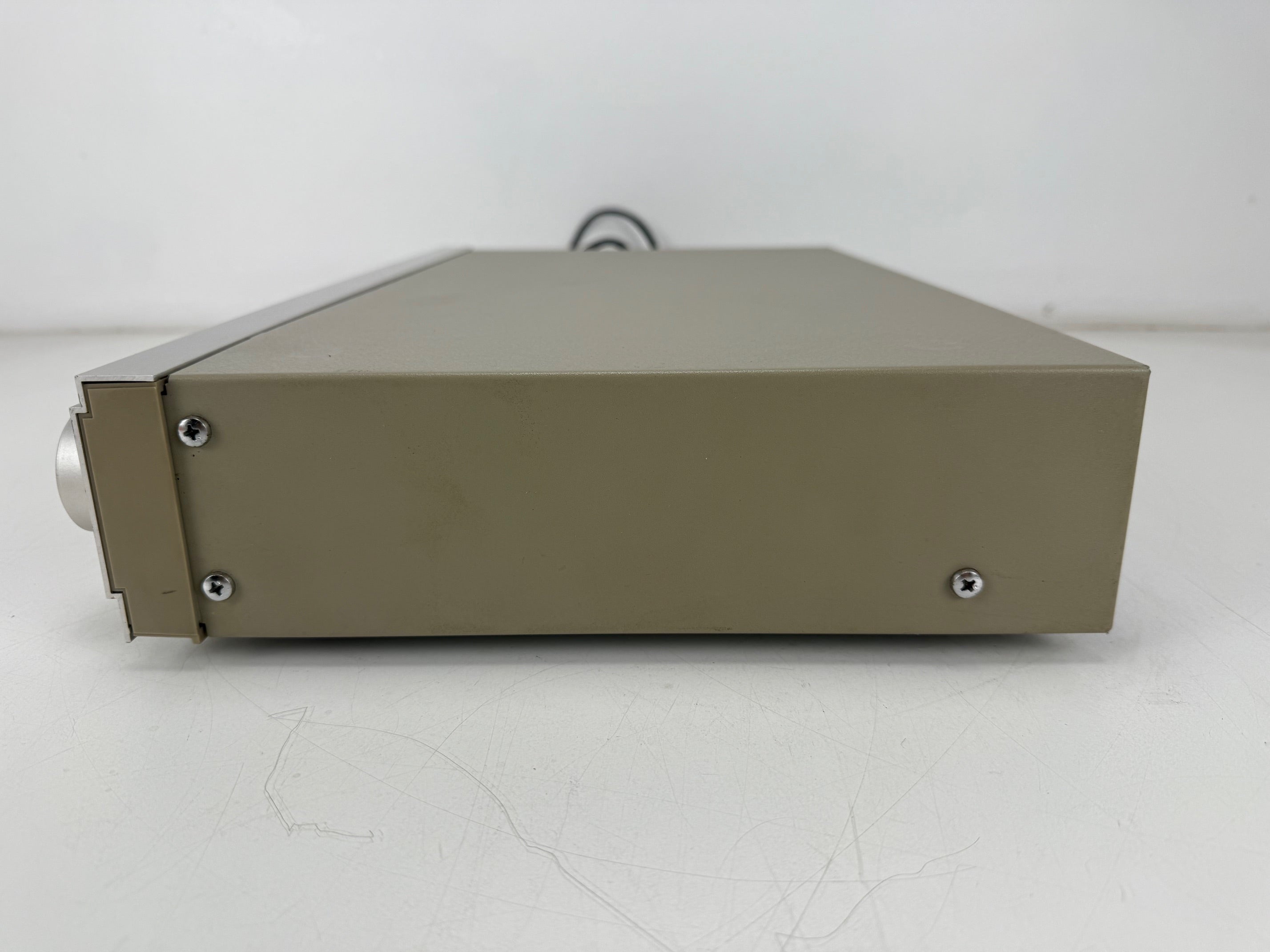 Hitachi FT-3400 stereo tuner - Nieuwe schaalverlichting