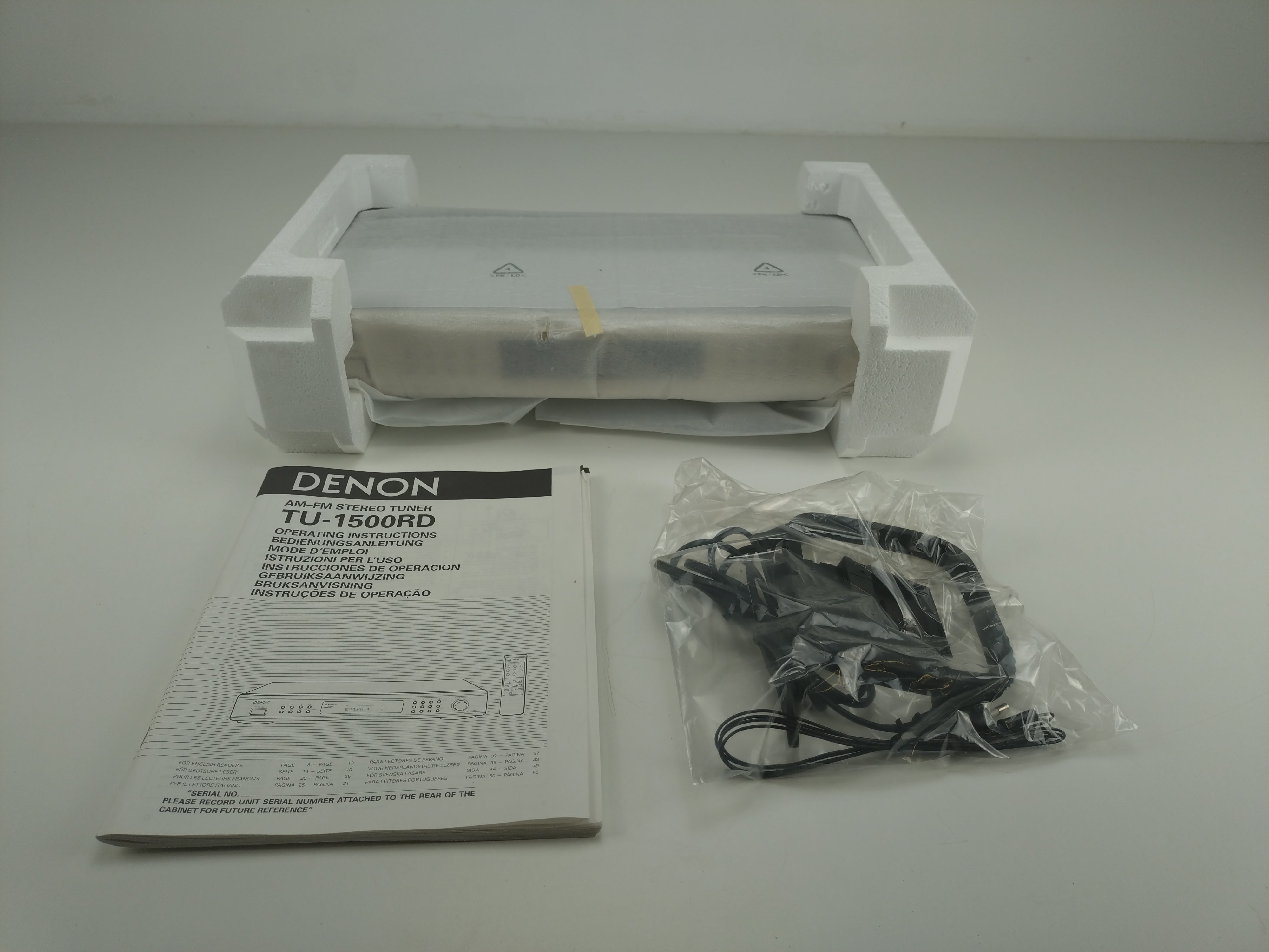 Denon TU-1500RD AM-FM Stereo Tuner in original box in mint condition