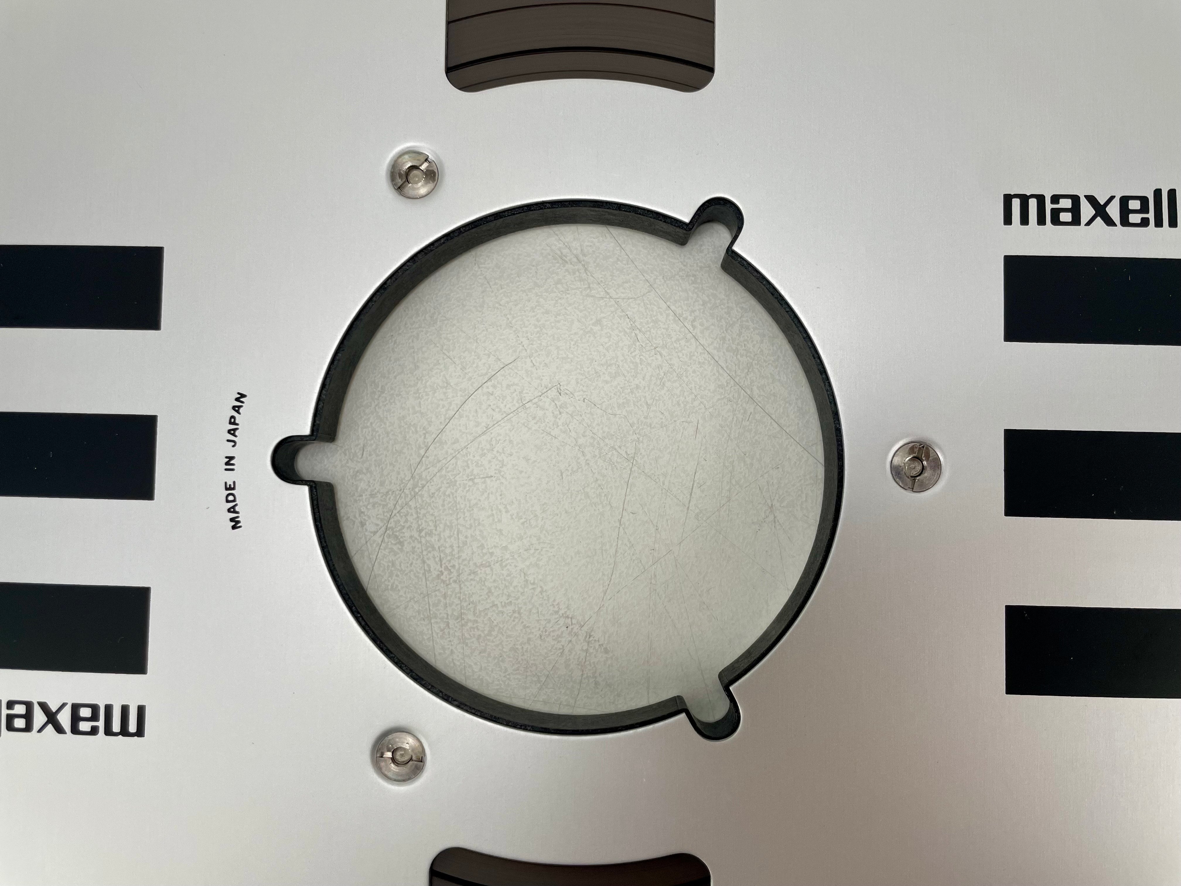 Maxell 1.4'' NAB Metal Reel - Audio tape - Looks new