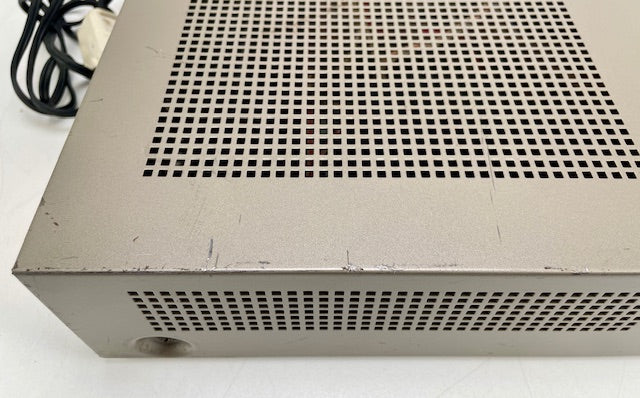 TEAC A7 DC Servo Integrated Amplifier + T9 Digital Synthesizer AM/FM Tuner