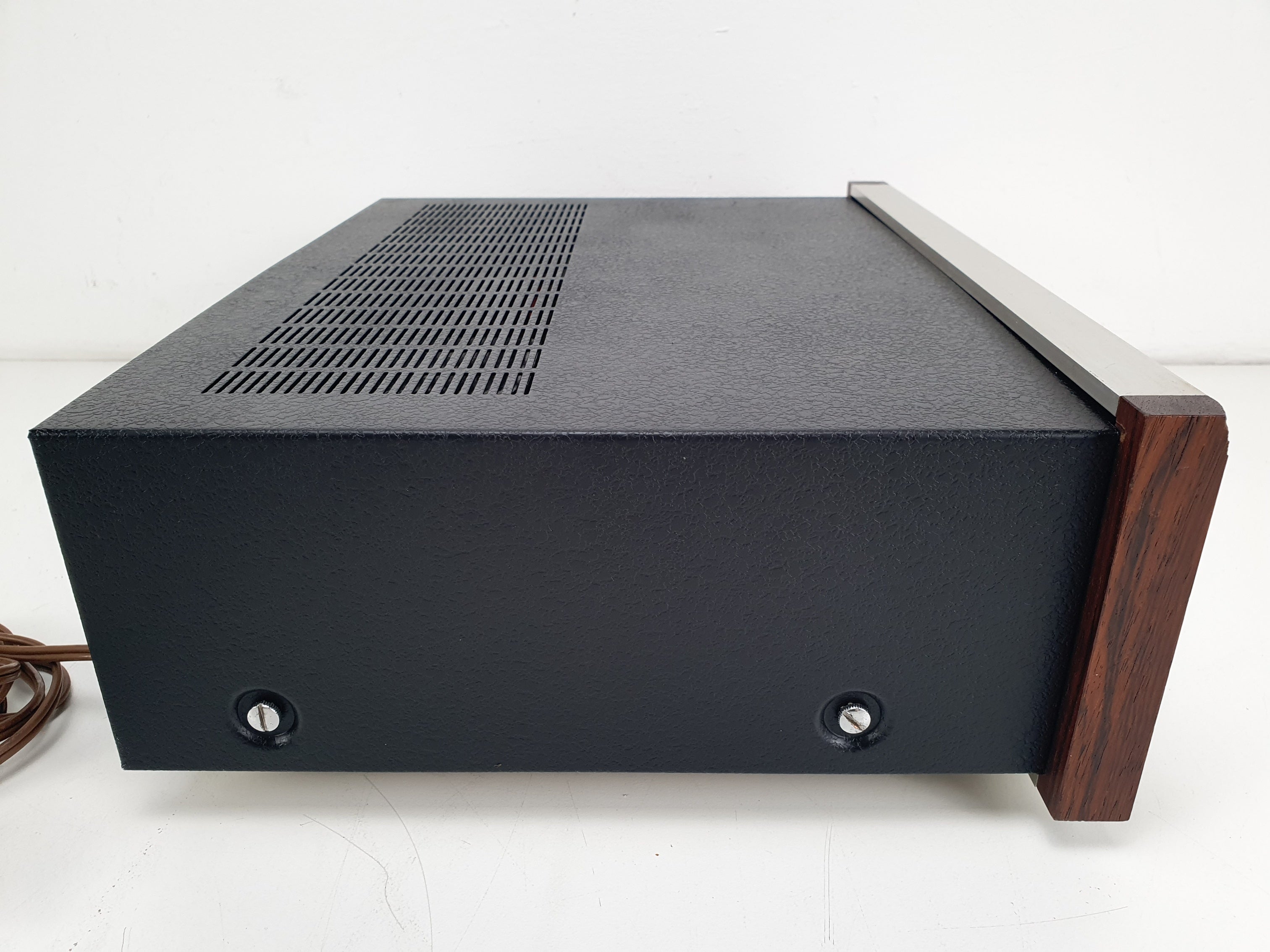 Pioneer SA-900 stereo versterker - volledig nagekeken en onderhouden