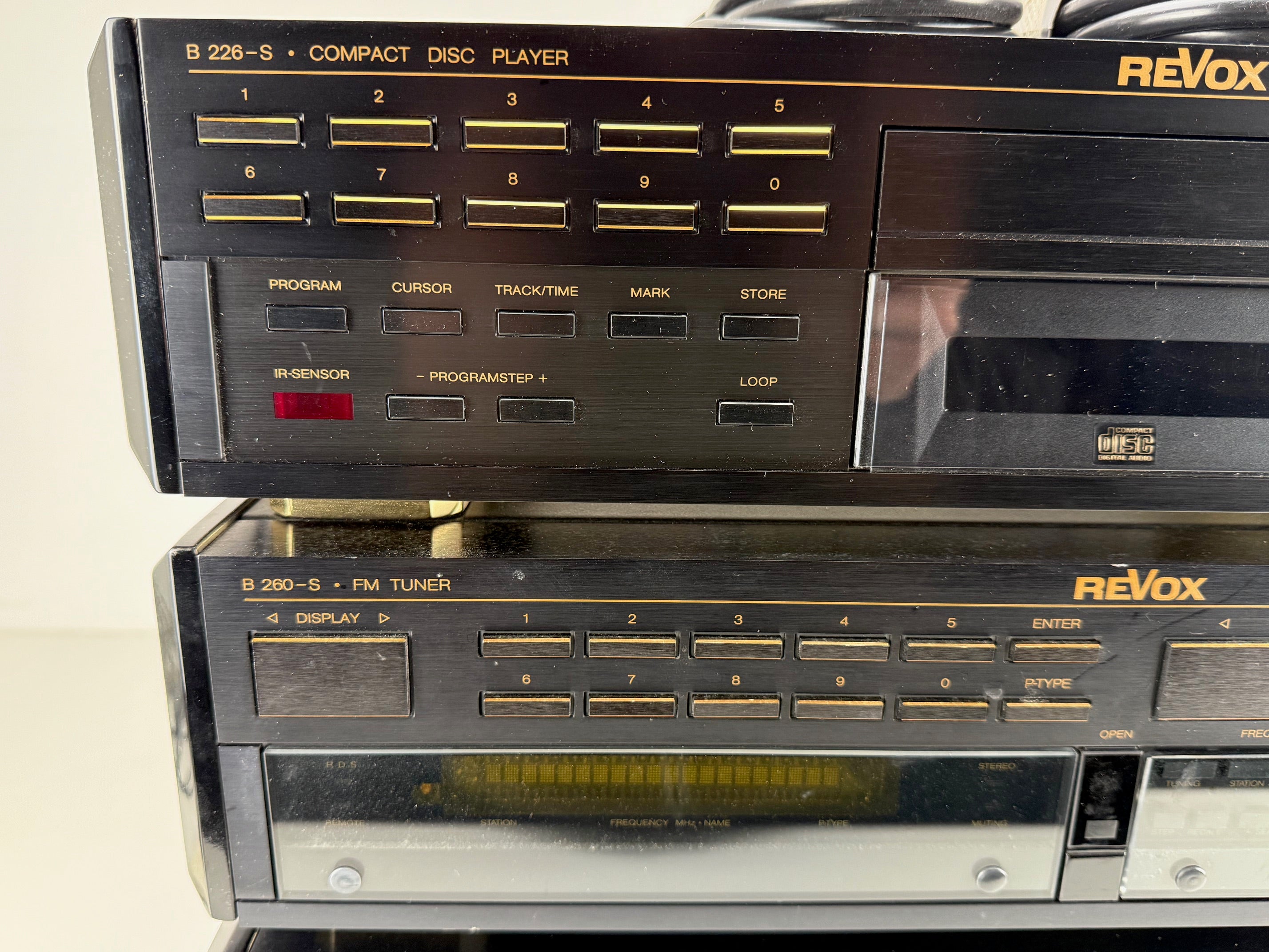 Studer Revox B-260S tuner / B-215S cassettedeck / B-250S versterker / B-226S cd-speler - complete set