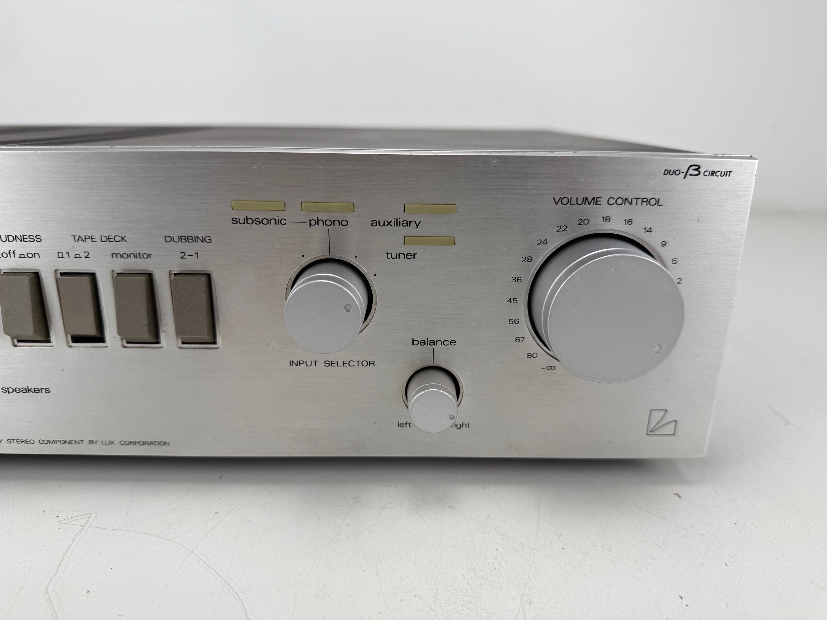 Luxman L-114A stereo geïntegreerde versterker
