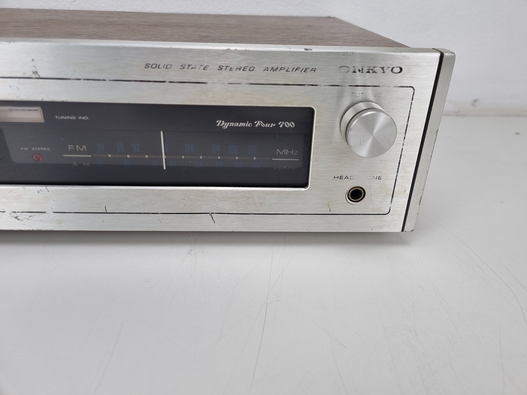 Onkyo Dynamic Four 700 stereo versterker - onderhoud uitgevoerd