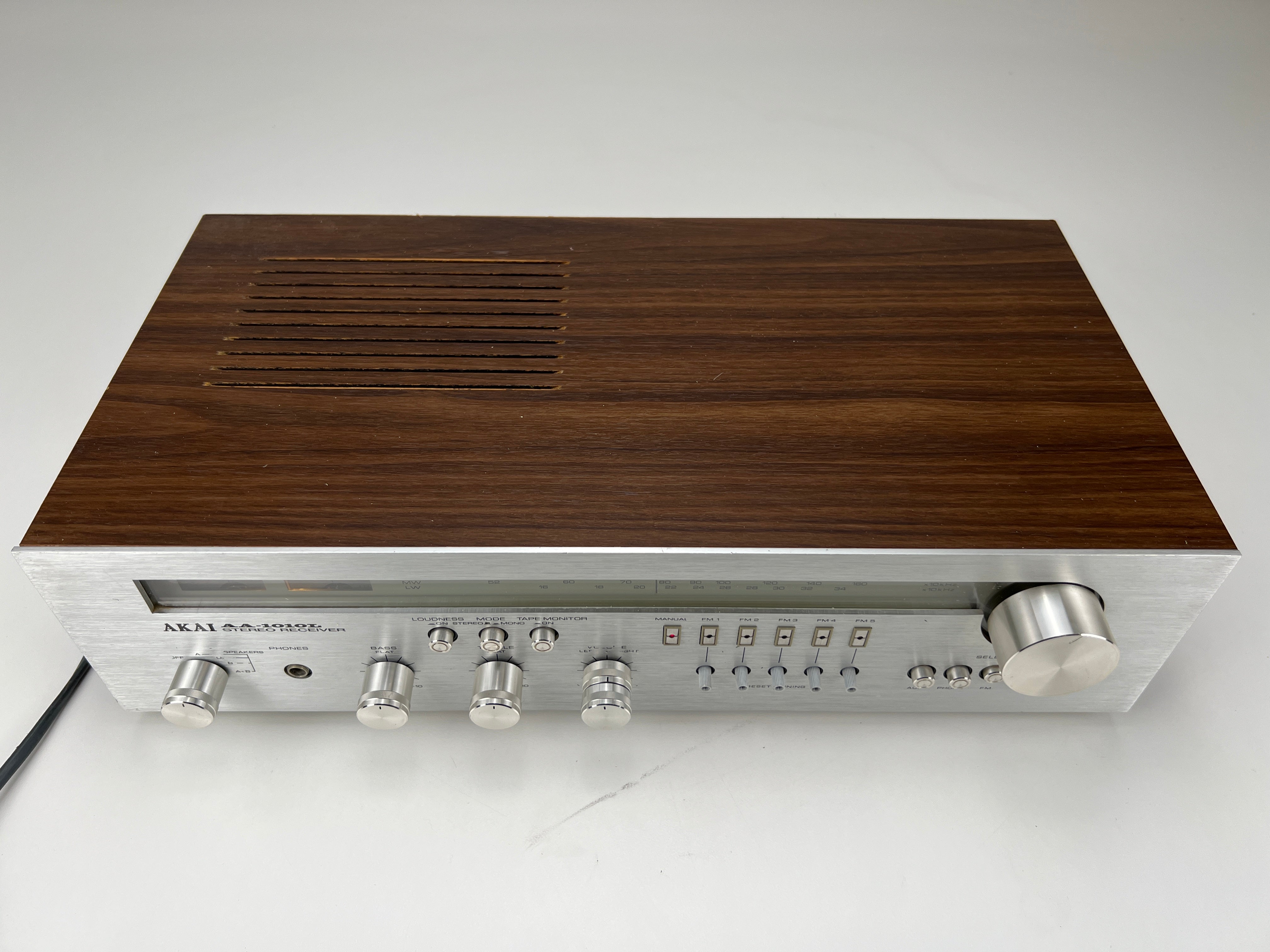 Akai AA-1010L - Vintage stereo-ontvanger