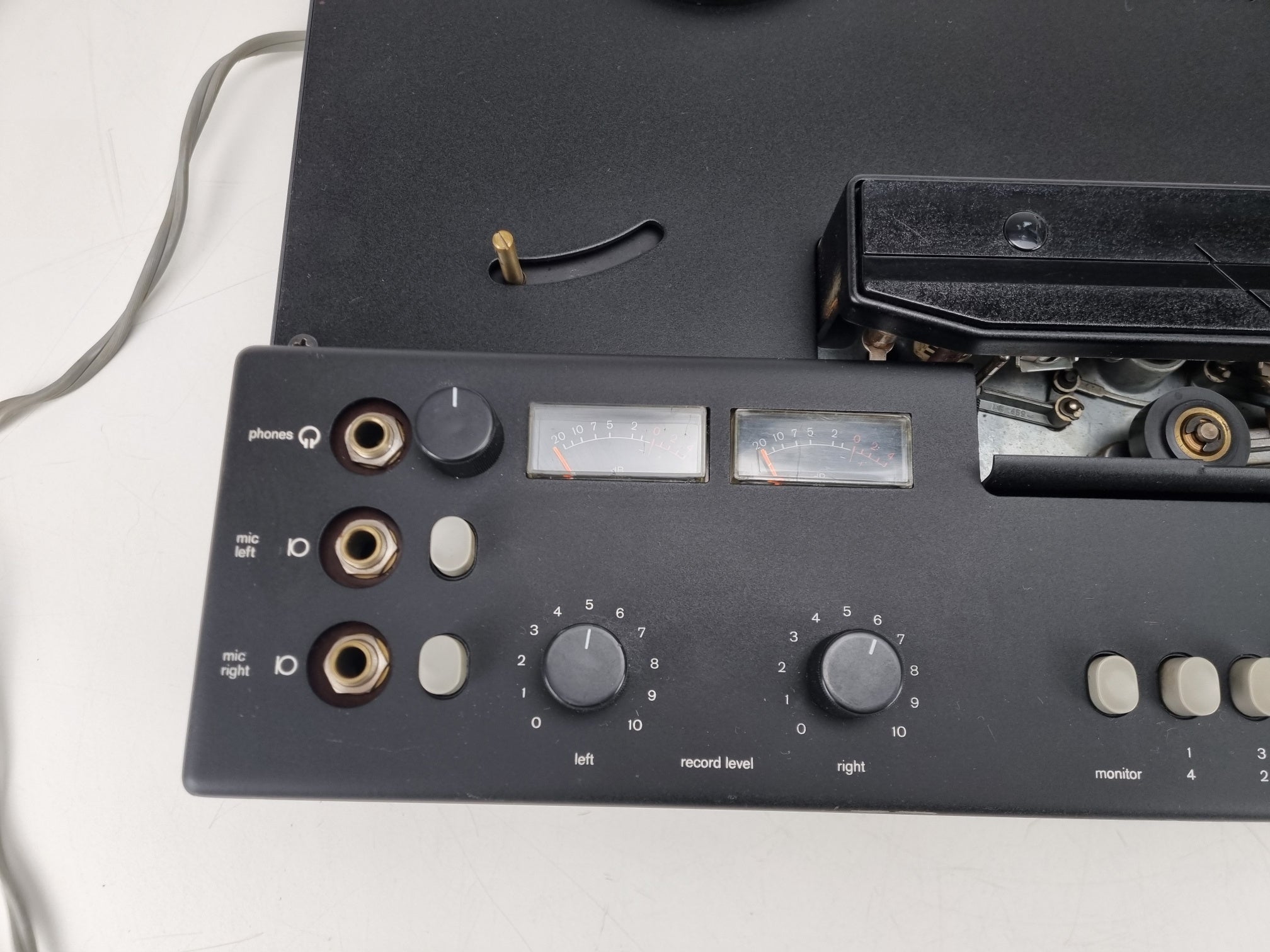 Braun TG 1000/4 stereo cassettedeck - Nieuwe riemen - Koppen gereinigd - Nieuwe potentiometer